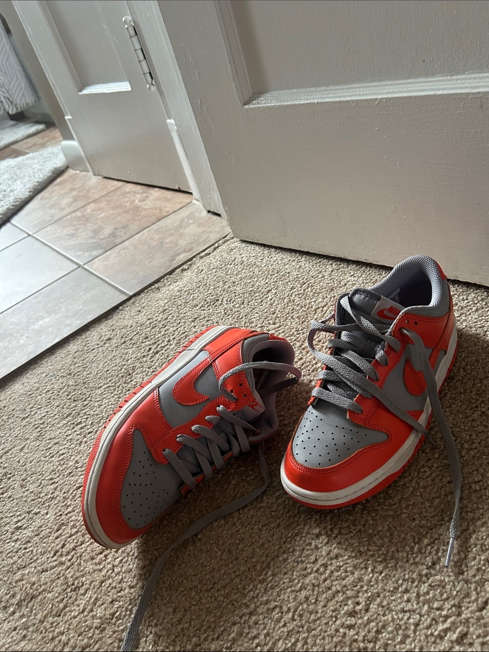 Nike Kids Low-Top Sneakers - Orange & Gray